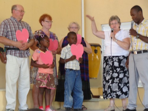 A team from Barrie and Sudbury in Ontario came to work with us for a week. On Sunday morning, they did a drama to show that our hearts passed from purple to white when we gave our lives to the Lord. 